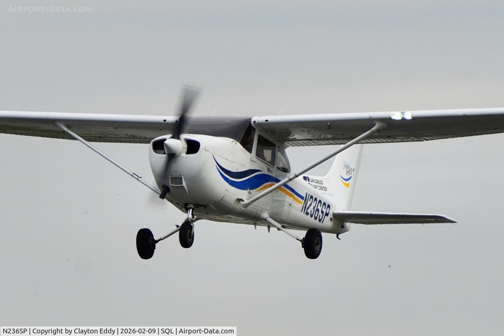 N236SP, 1999 Cessna 172S C/N 172S8213, San Carlos airport in California 2026
