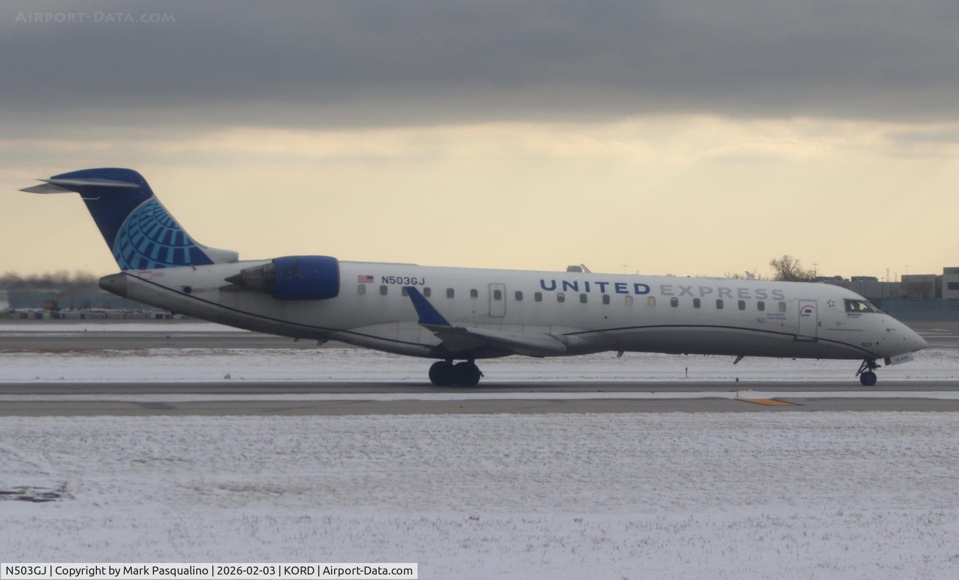 N503GJ, 2001 Bombardier CRJ-701 (CL-600-2C10) C/N 10019, CL-600-2C10