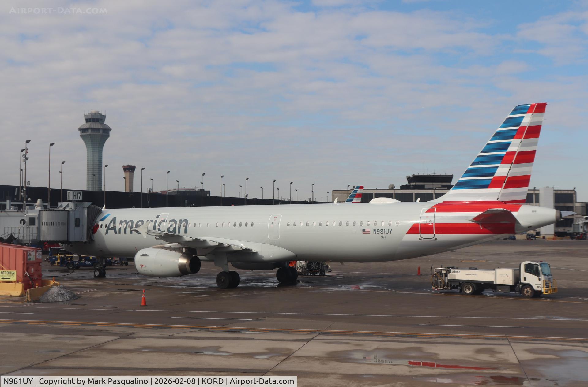 N981UY, 2013 Airbus A321-231 C/N 5800, Airbus A321-231