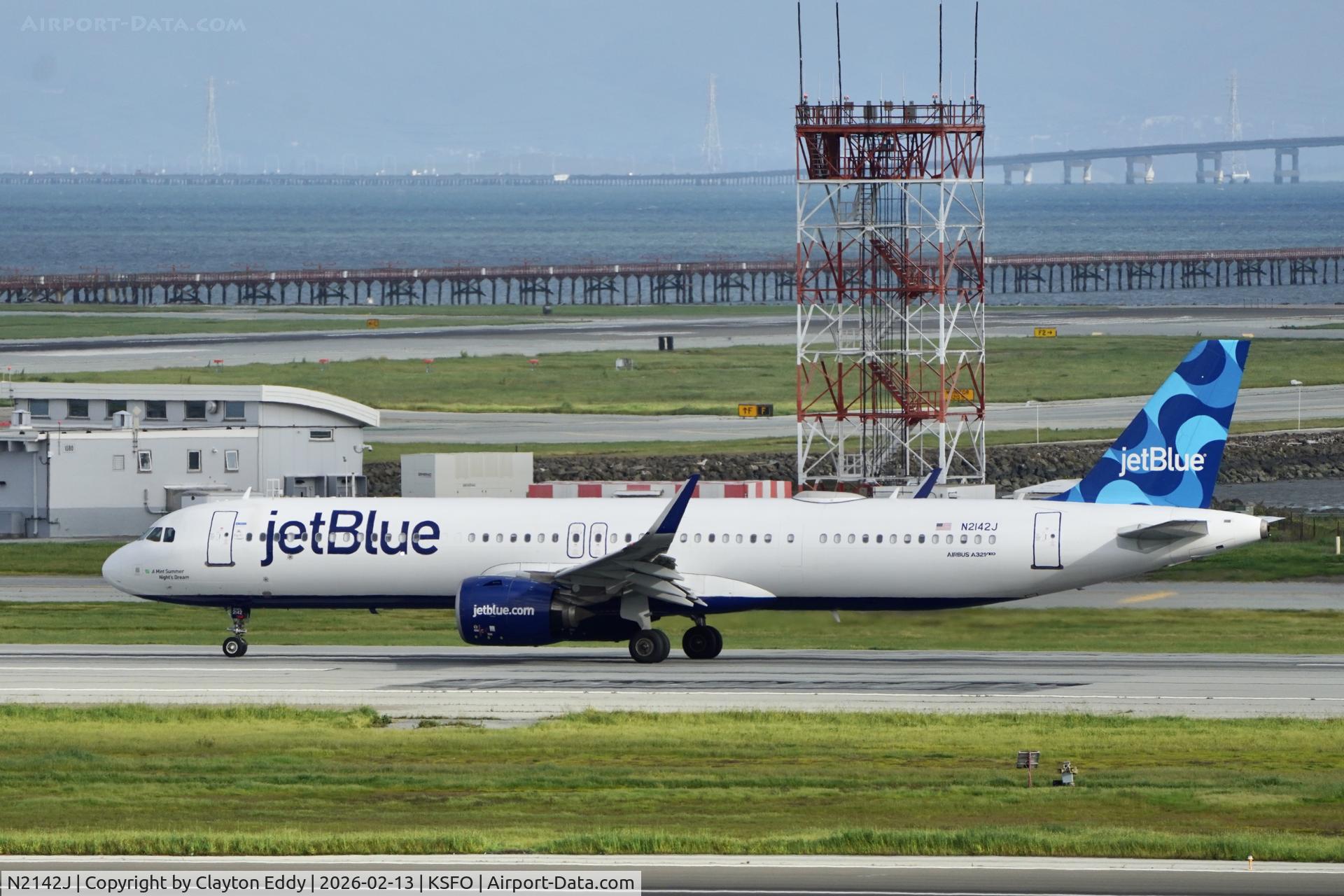 N2142J, Schweizer 269C C/N S1926, SFO 2026