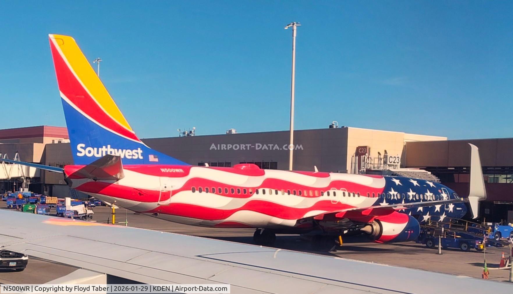 N500WR, 2014 Boeing 737-8H4 C/N 36898, AT THE GATE KDEN