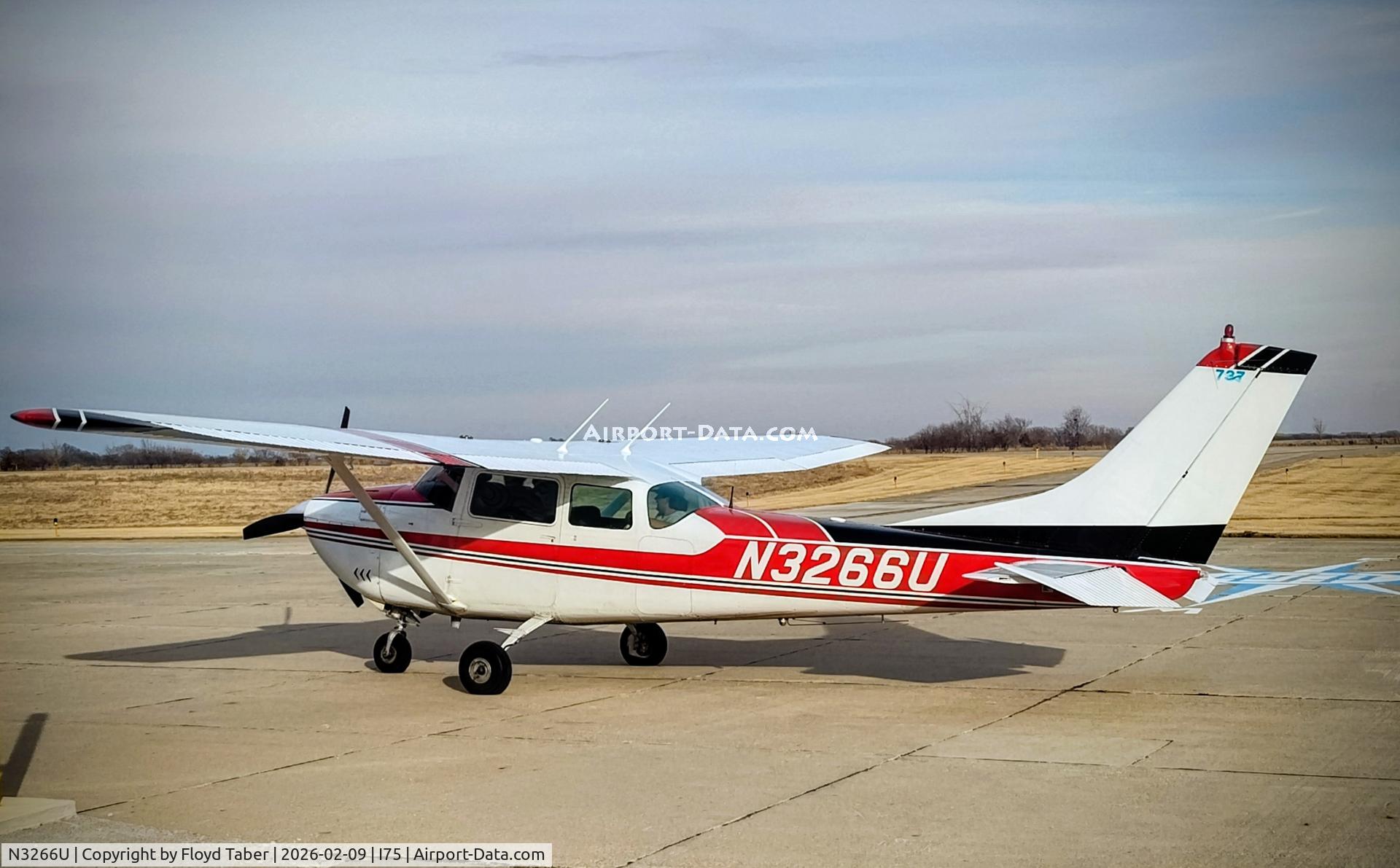N3266U, 1963 Cessna 182F Skylane C/N 18254666, FUELING UP