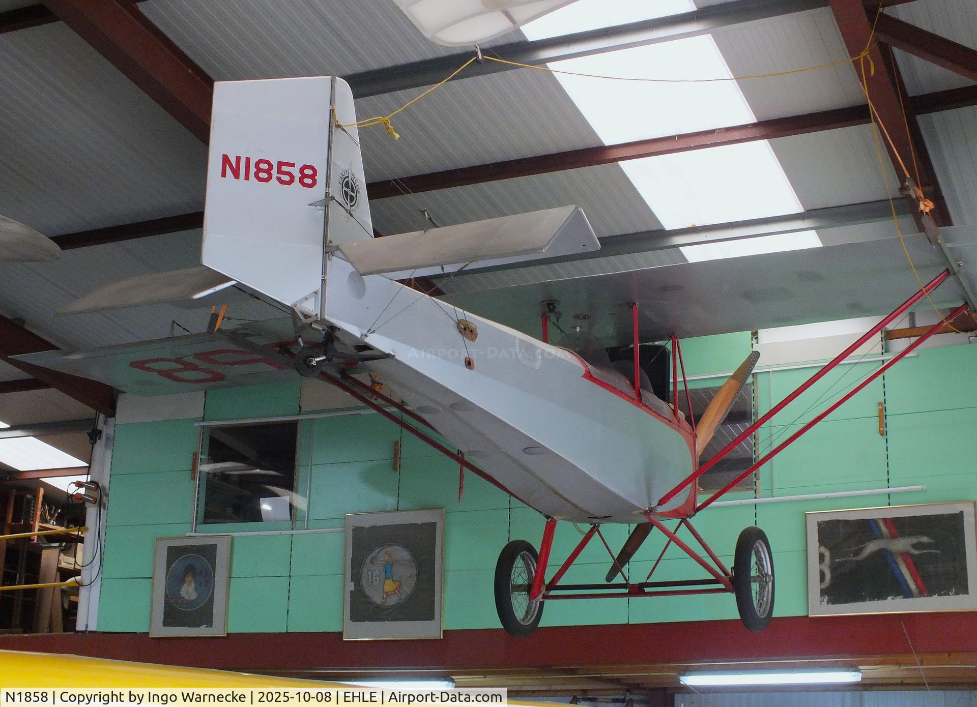 N1858, Pietenpol Air Camper C/N A7-1968, Pietenpol Air Camper at the Stichting Vroege Vogels / Early Birds Foundation at Lelystad airport