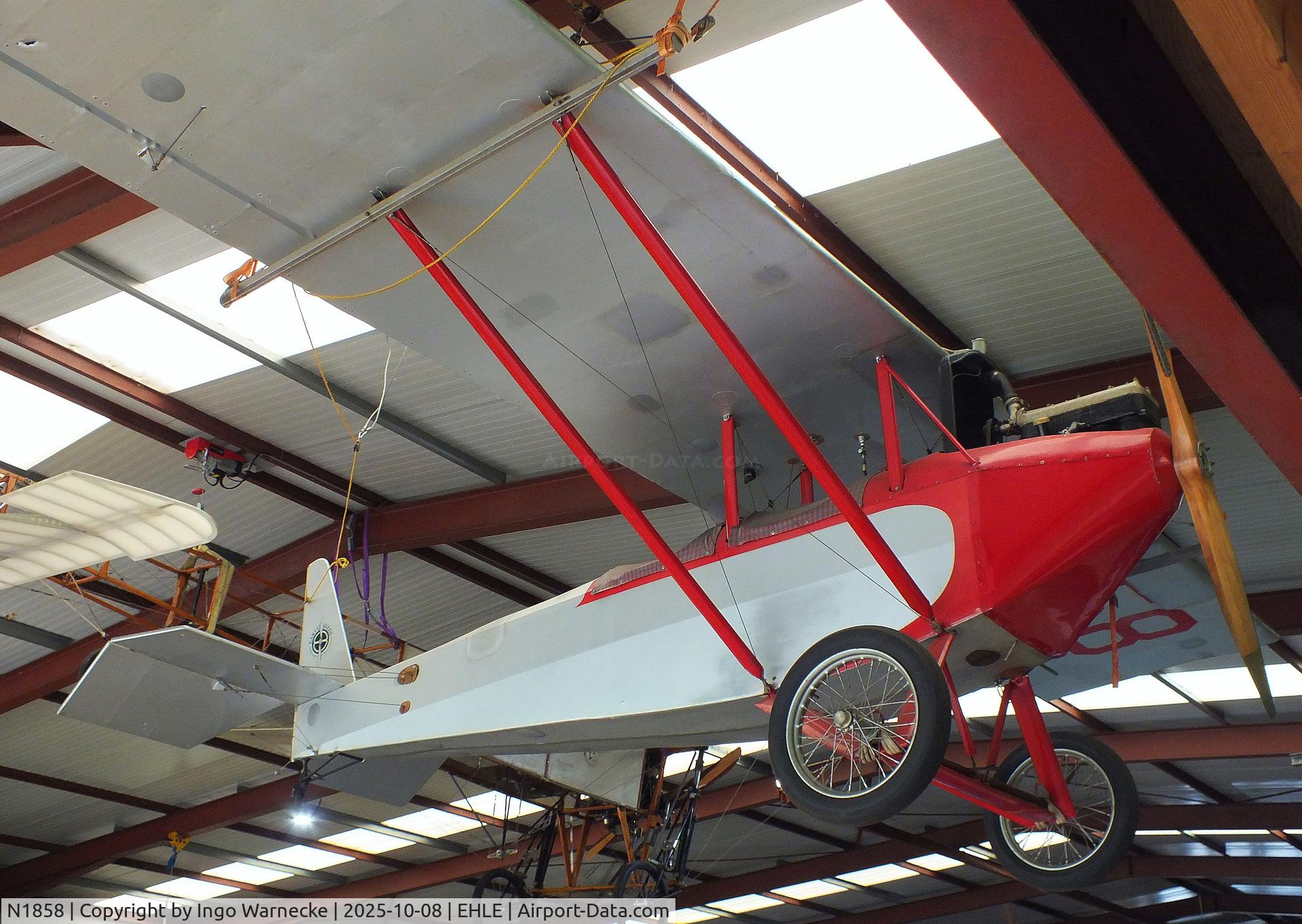 N1858, Pietenpol Air Camper C/N A7-1968, Pietenpol Air Camper at the Stichting Vroege Vogels / Early Birds Foundation at Lelystad airport