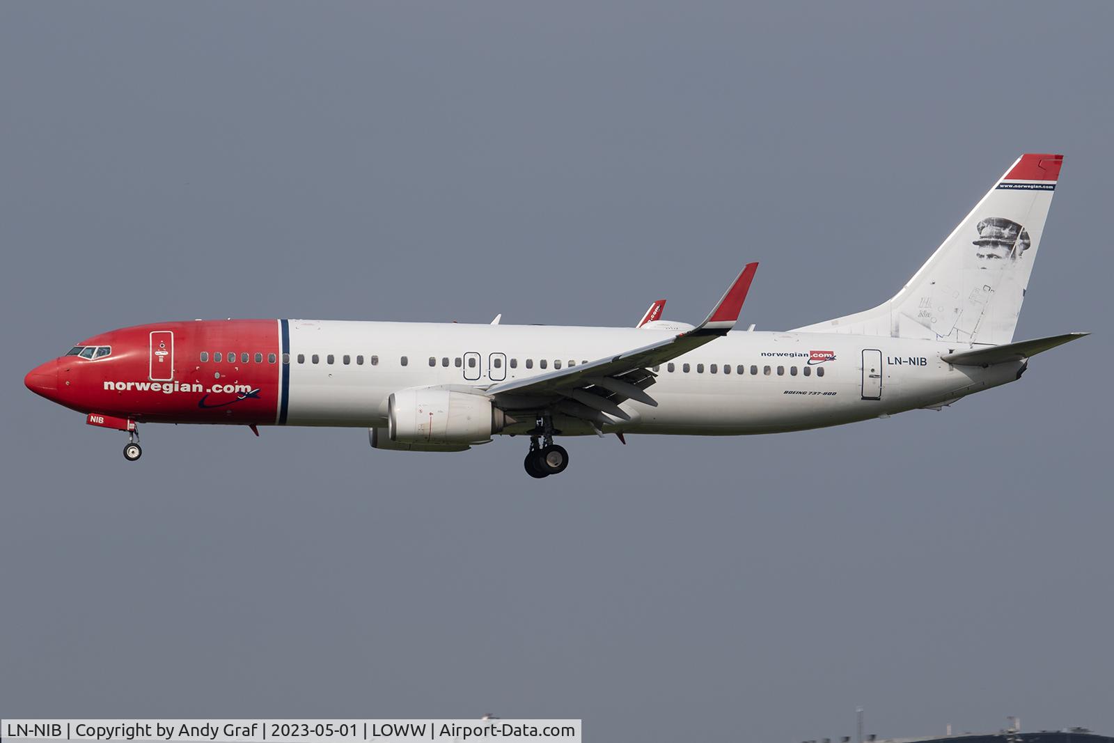 LN-NIB, 2011 Boeing 737-86J C/N 36879, Norwegian 737-800