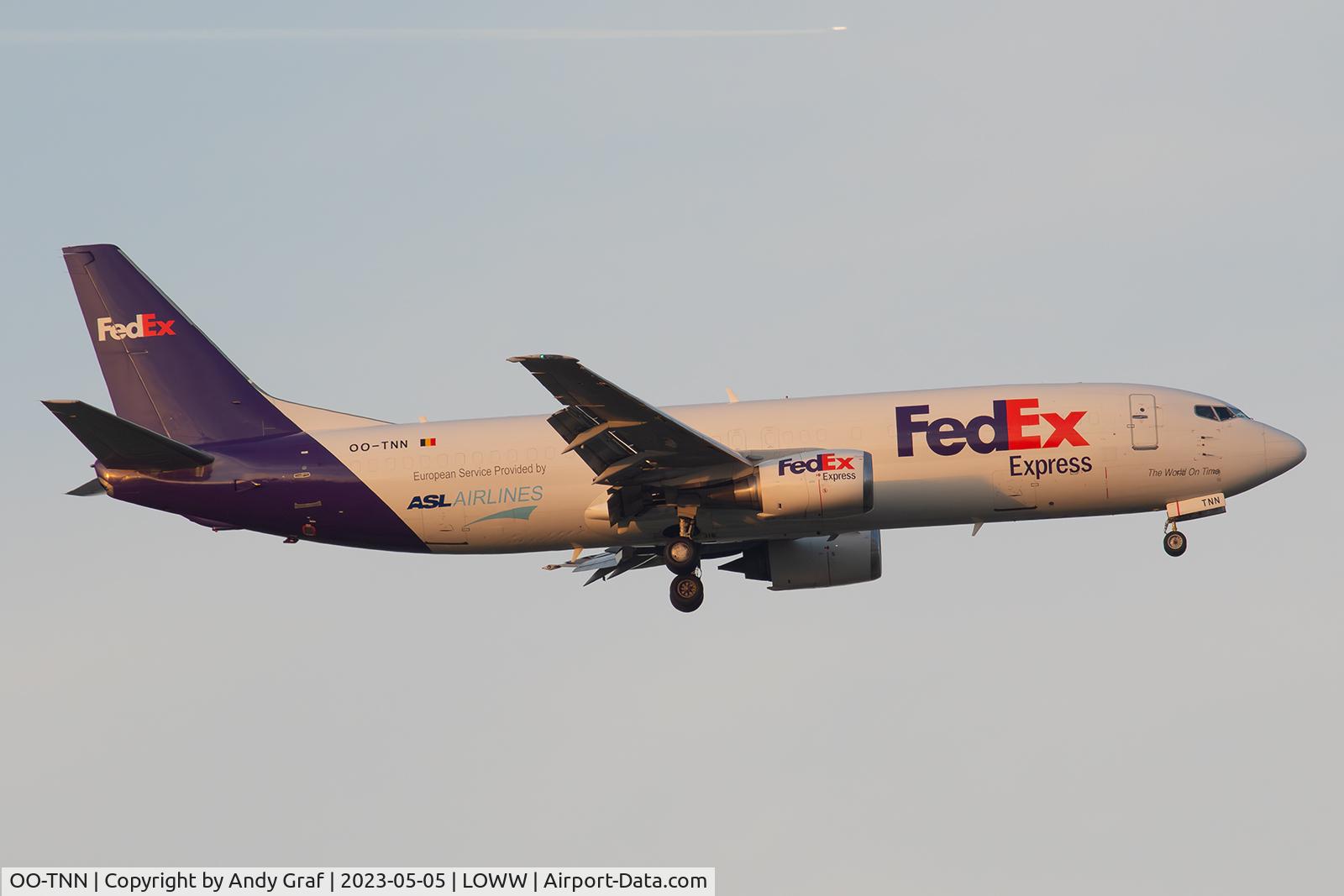 OO-TNN, 1993 Boeing 737-45D C/N 27131, Fedex 737-400