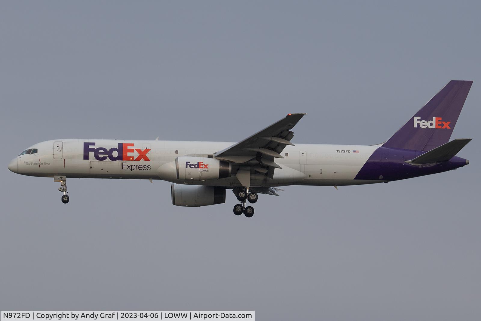 N972FD, 1998 Boeing 757-28A C/N 28203, Fedex 757-200