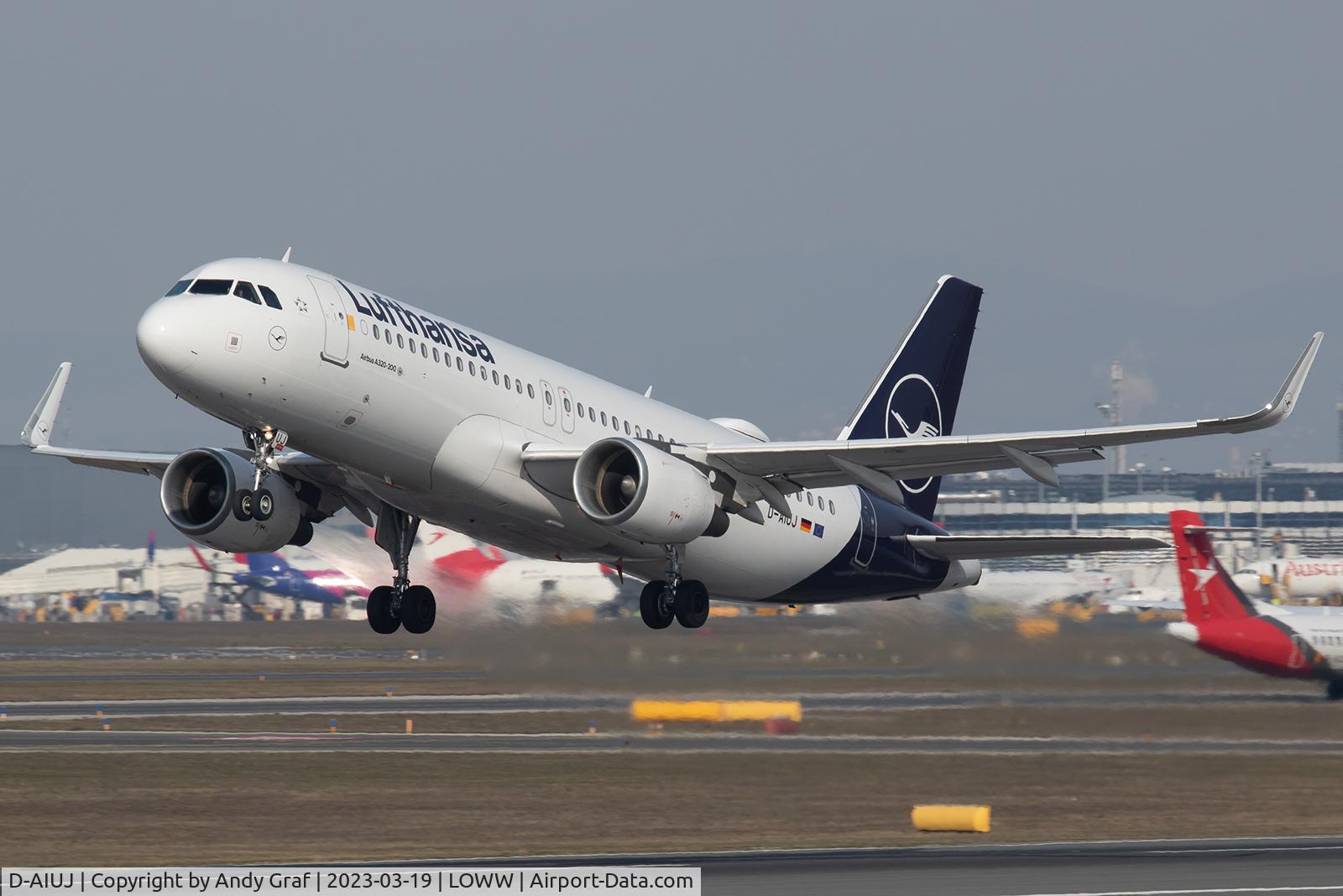 D-AIUJ, 2014 Airbus A320-214 C/N 6301, Lufthansa A320