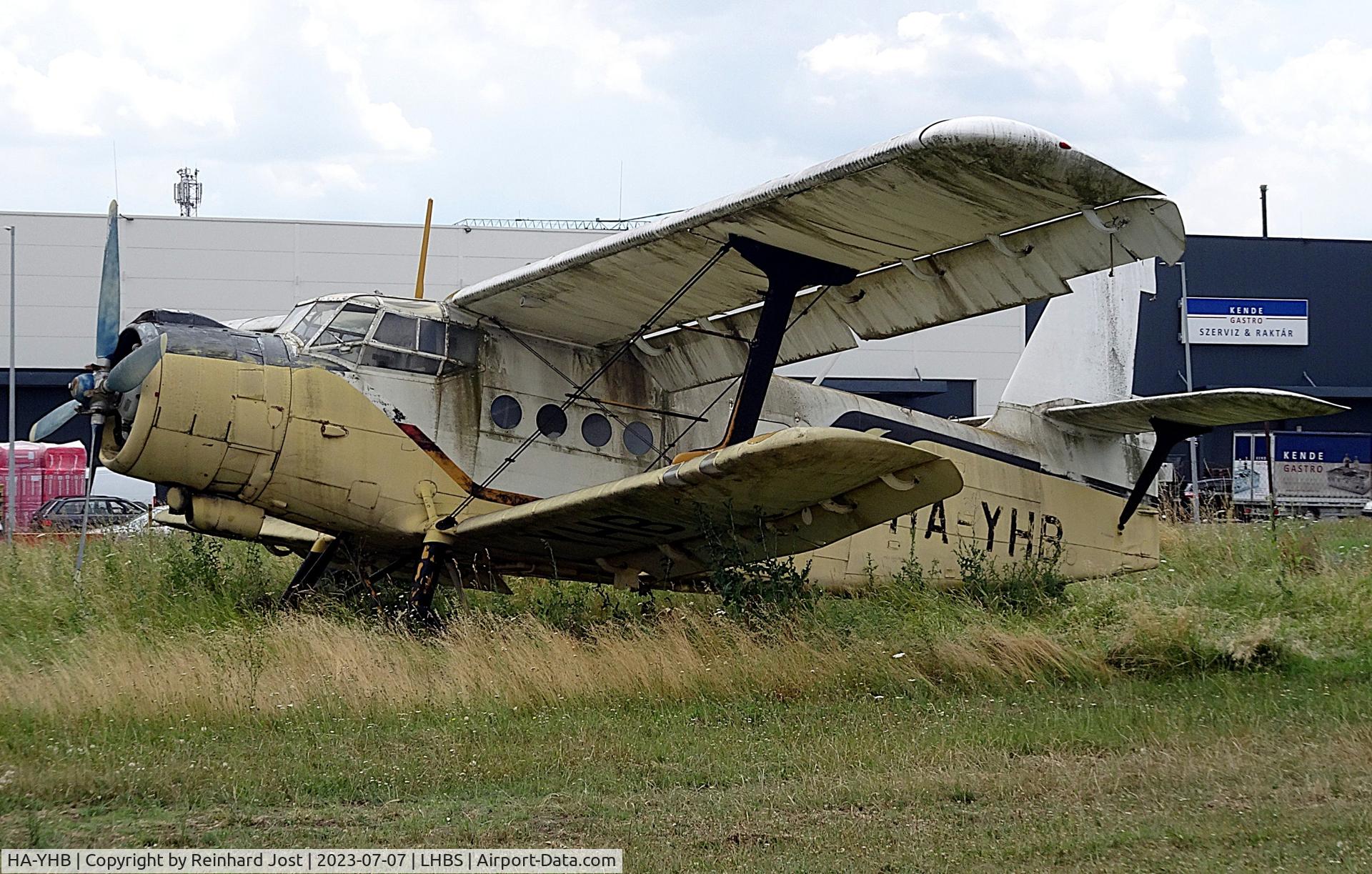 HA-YHB, Antonov An-2PF C/N 1G181-44, An-2 HA-YHB having lost parts of its tail is slowly fading away at Budaörs, Hungary