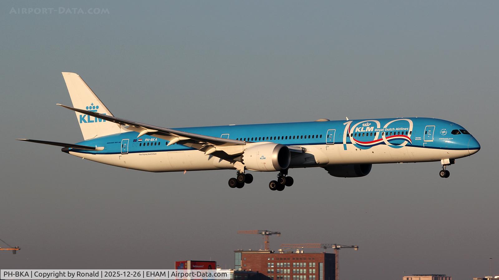 PH-BKA, 2019 Boeing 787-10 Dreamliner C/N 42492, at eham
