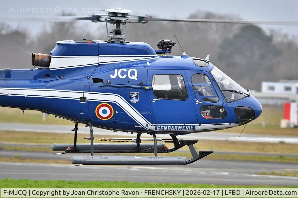 F-MJCQ, Aérospatiale AS-350 Ecureuil C/N 2057, France Gendarmerie