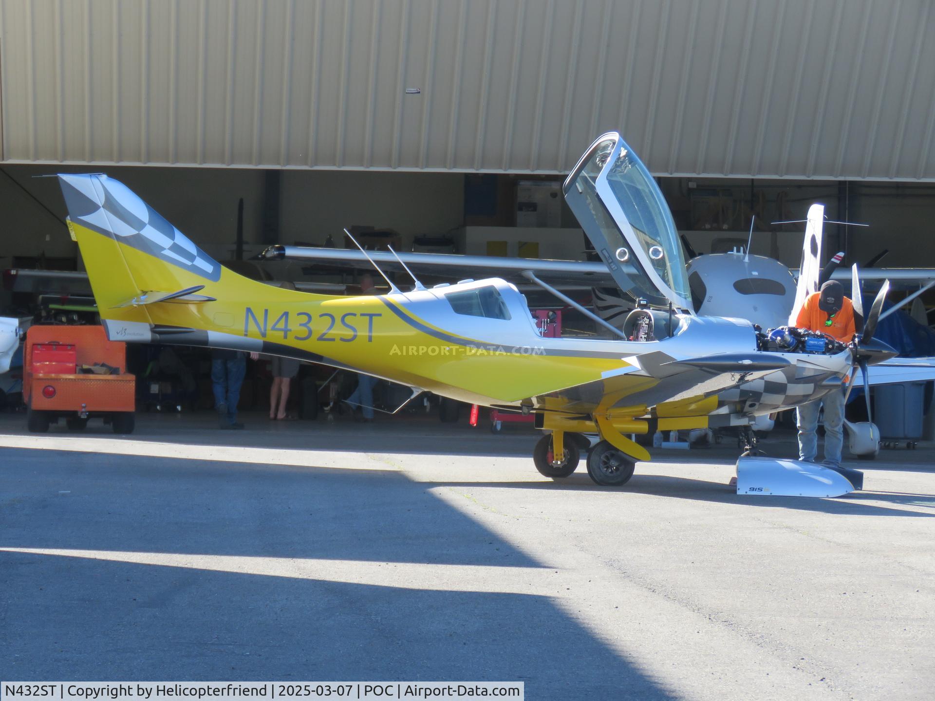 N432ST, 2022 JMB AIRCRAFT S R O VL-3TE-915 Evolution C/N VL-3-502, Cockpit opened and being worked on