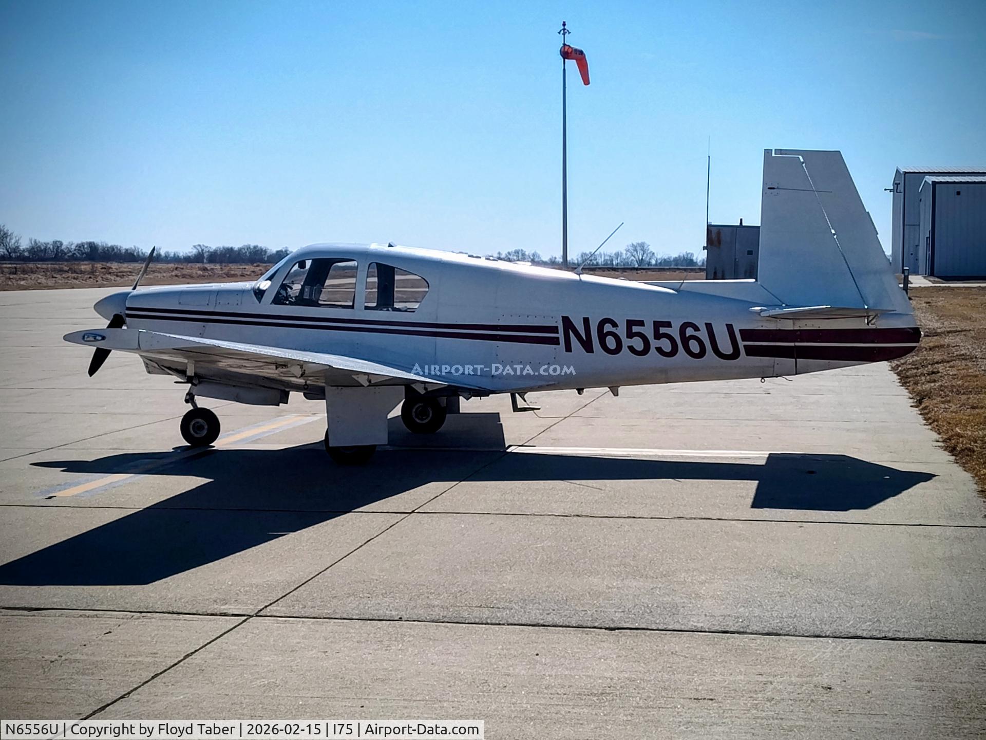 N6556U, 1962 Mooney M20C Ranger C/N 2339, On the ramp