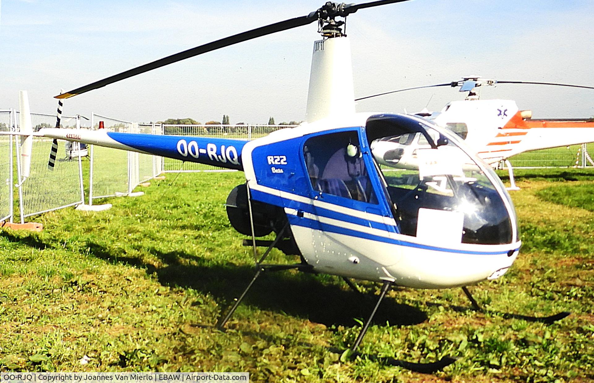 OO-RJQ, 1991 Robinson R22 Beta C/N 1931, ex-slide