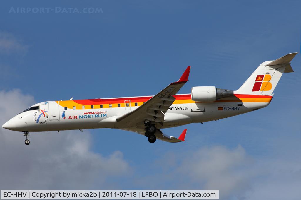 EC-HHV, 1999 Canadair CRJ-200ER (CL-600-2B19) C/N 7350, Landing