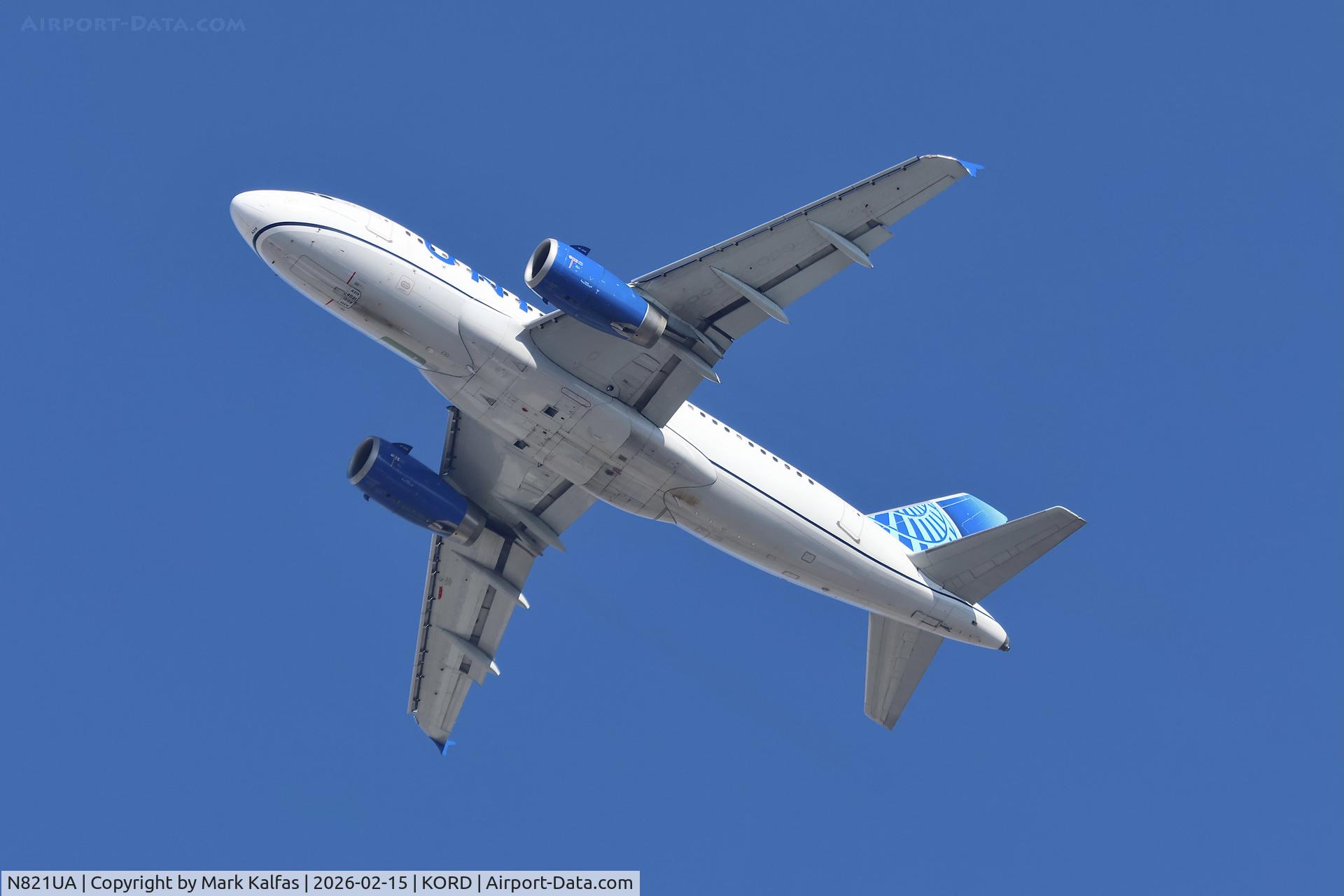 N821UA, 1998 Airbus A319-131 C/N 944, A319 United Airbus A319-131 N821UA UA752 ORD-DCA