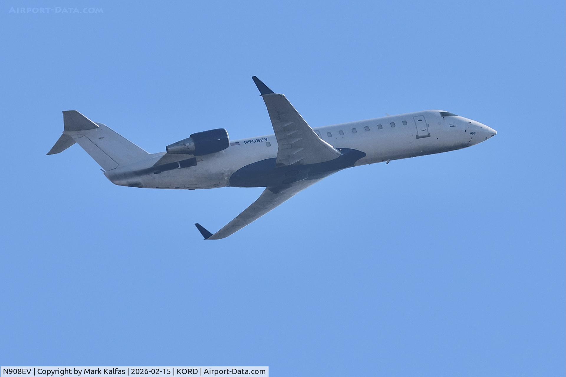 N908EV, 2002 Bombardier CRJ-200ER (CL-600-2B19) C/N 7654, CRJ2 SkWest Canadair Regional Jet CRJ-200 N908EV, SKW6101 ORD-DAL