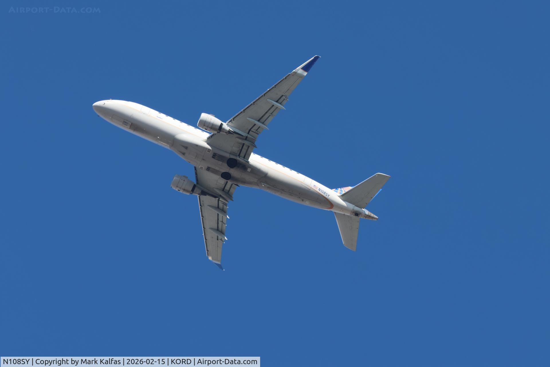 N108SY, 2014 Embraer 175LR (ERJ-170-200LR) C/N 17000401, E75L SkyWest /United Express Embraer 175 N108SY, SKW5320 ORD-ASE