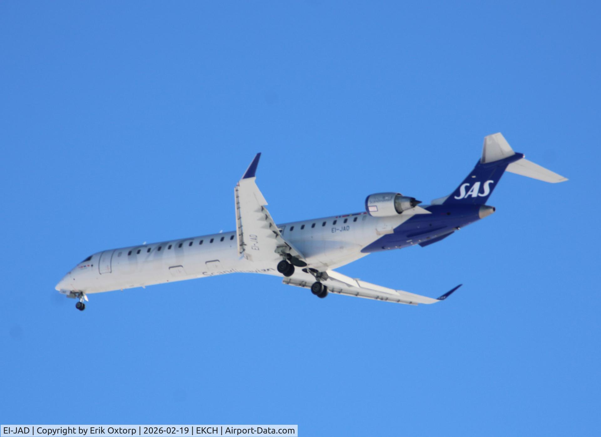 EI-JAD, 2010 Bombardier CRJ-900ER (CL-600-2B24) C/N 15261, EI-JAD landing rw 04R