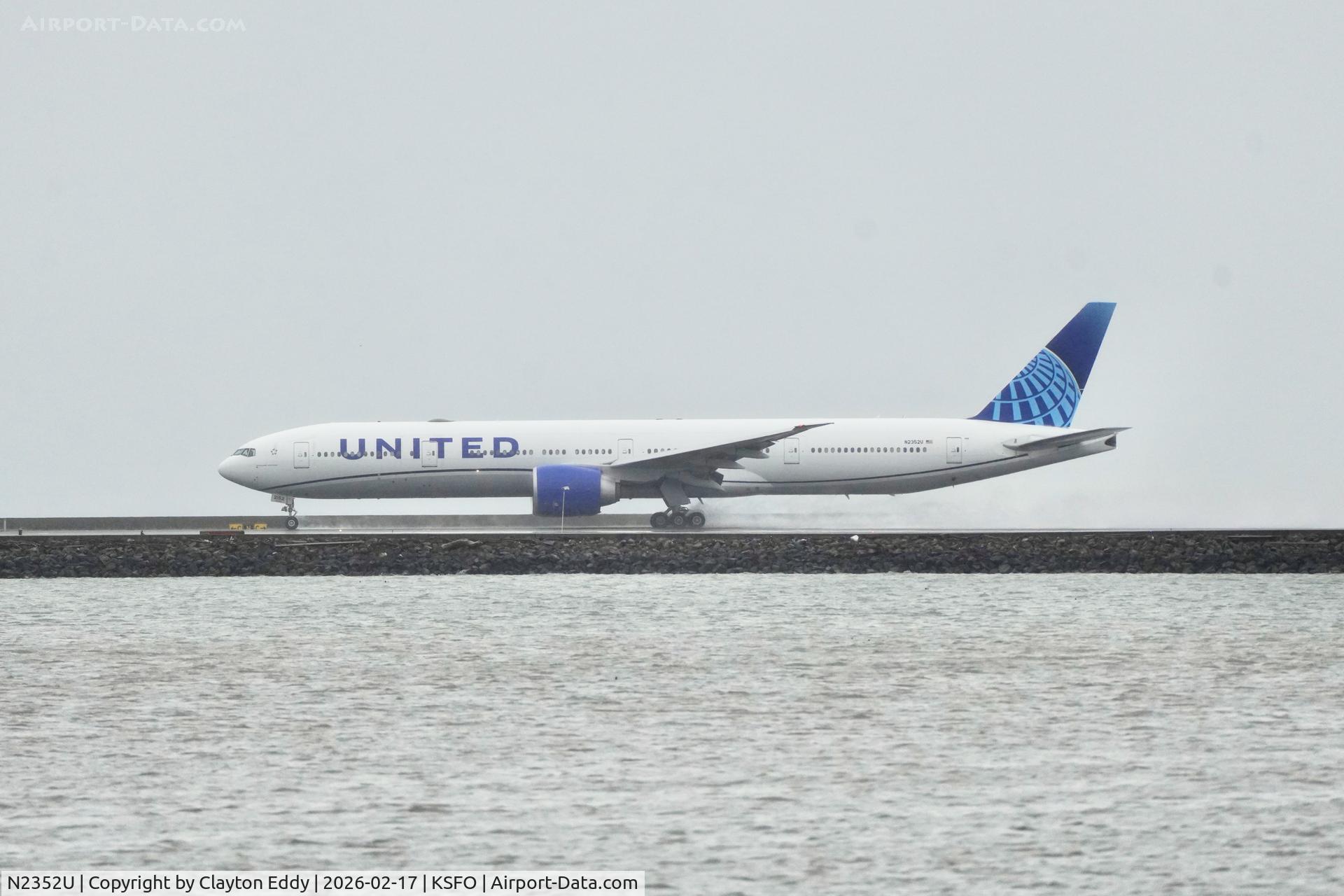 N2352U, 2020 Boeing 777-300/ER C/N 66592, SFO 2026