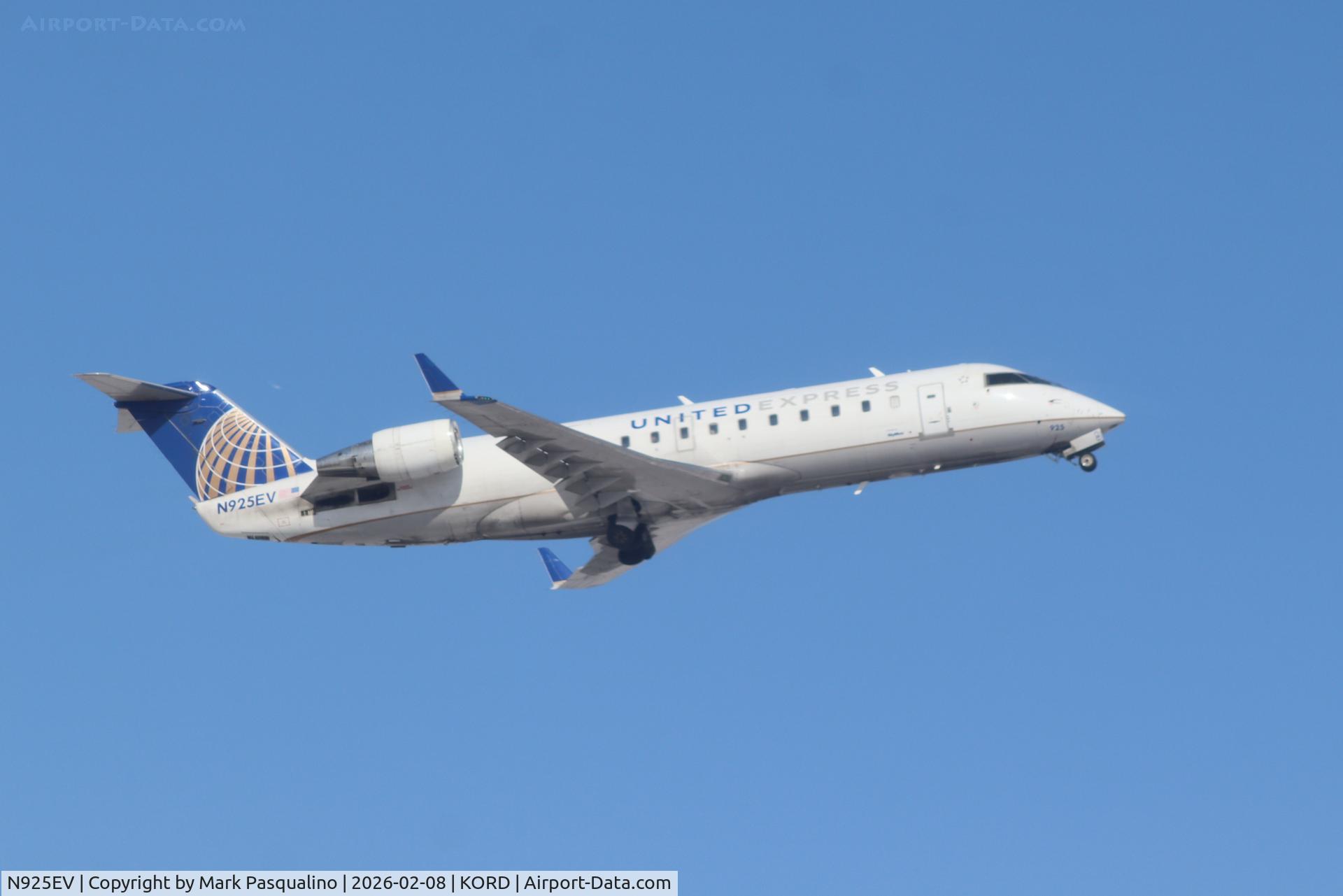 N925EV, 2003 Bombardier CRJ-200ER (CL-600-2B19) C/N 7831, CL-600-2B19