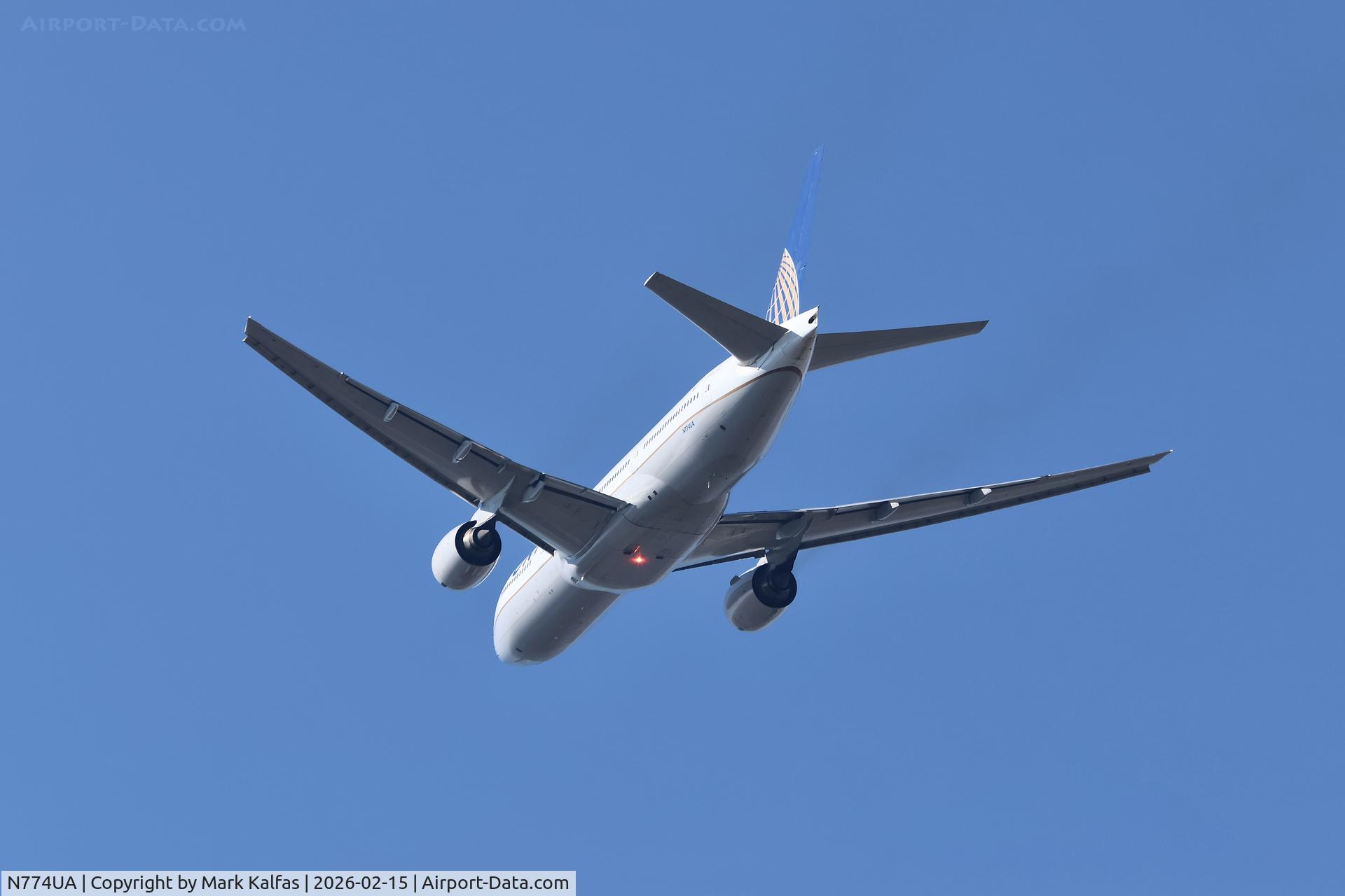 N774UA, 1996 Boeing 777-222 C/N 26936, B772 United Boeing 777-222 N774UA, UA1363 ORD-LAX