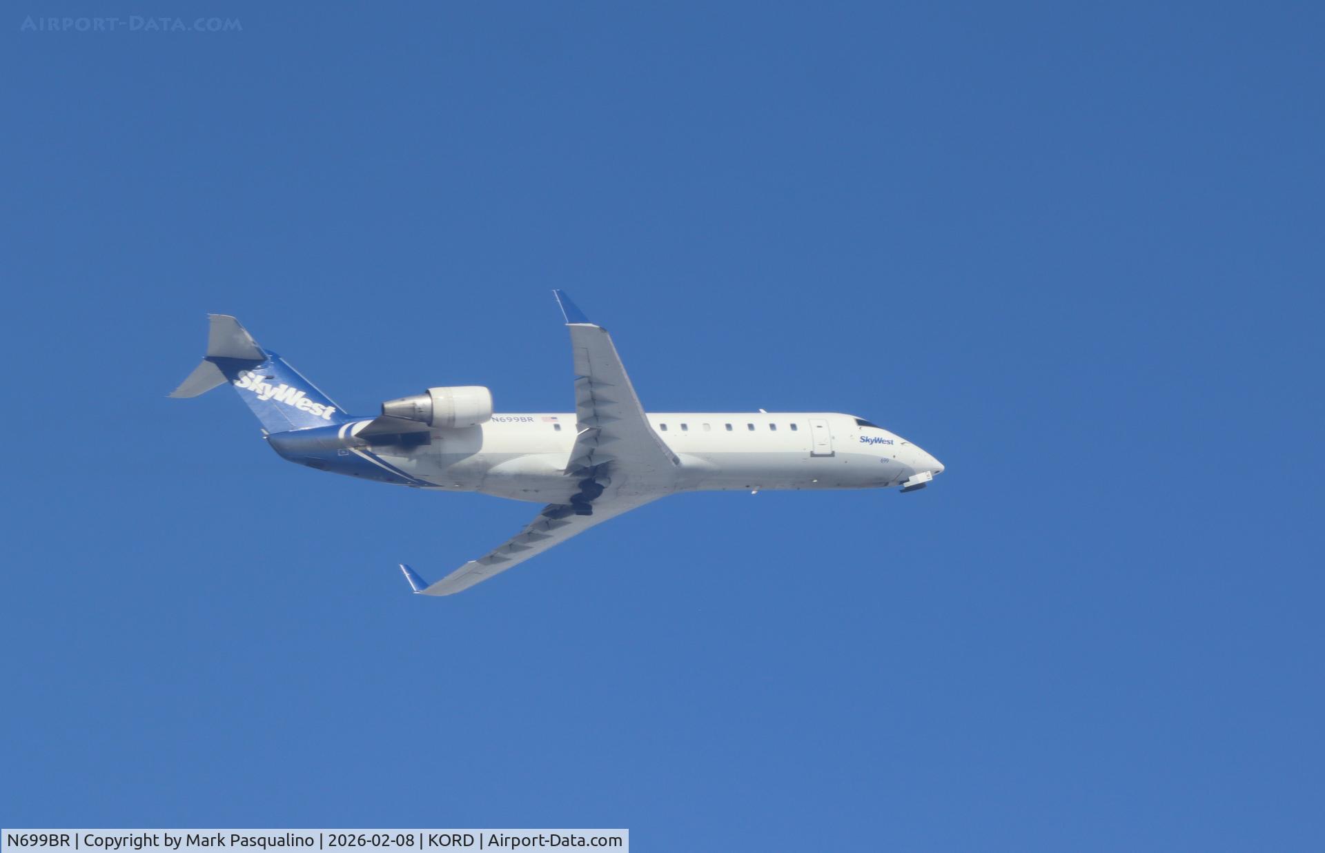 N699BR, 2003 Bombardier CRJ-200ER (CL-600-2B19) C/N 7801, CL-600-2B19