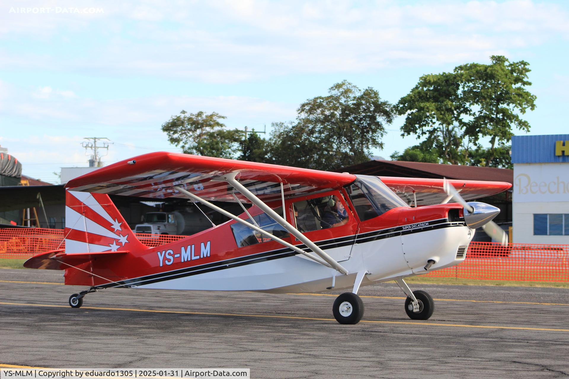 YS-MLM, American Champion 8KCAB Super Decathlon Decathlon C/N 704-93, Decatlhon