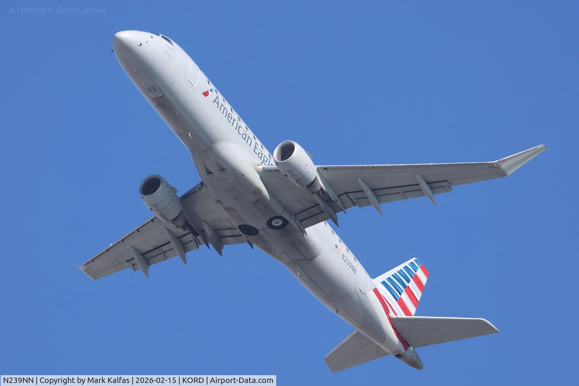N239NN, 2016 Embraer 175LR (ERJ-170-200LR) C/N 17000586, E170 Envoy /American Eagle EMBRAER ERJ 170-200LR N239NN ENY3565 ORD-LAN