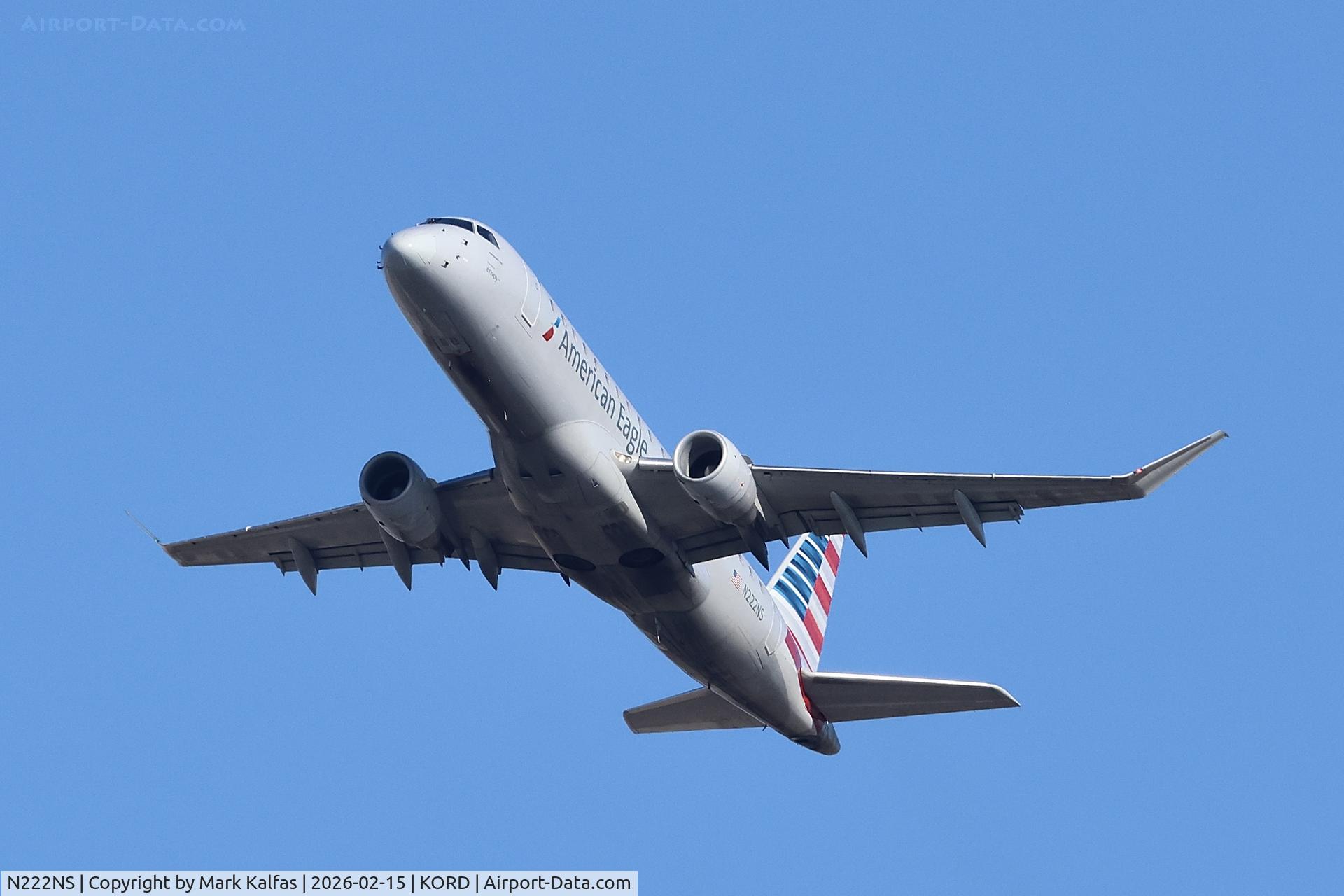 N222NS, 2015 Embraer 175LR (ERJ-170-200LR) C/N 17000528, E170 Envoy/American Eagle EMBRAER ERJ 170-200 LR, N222NS ENY4234 ORD-ICT