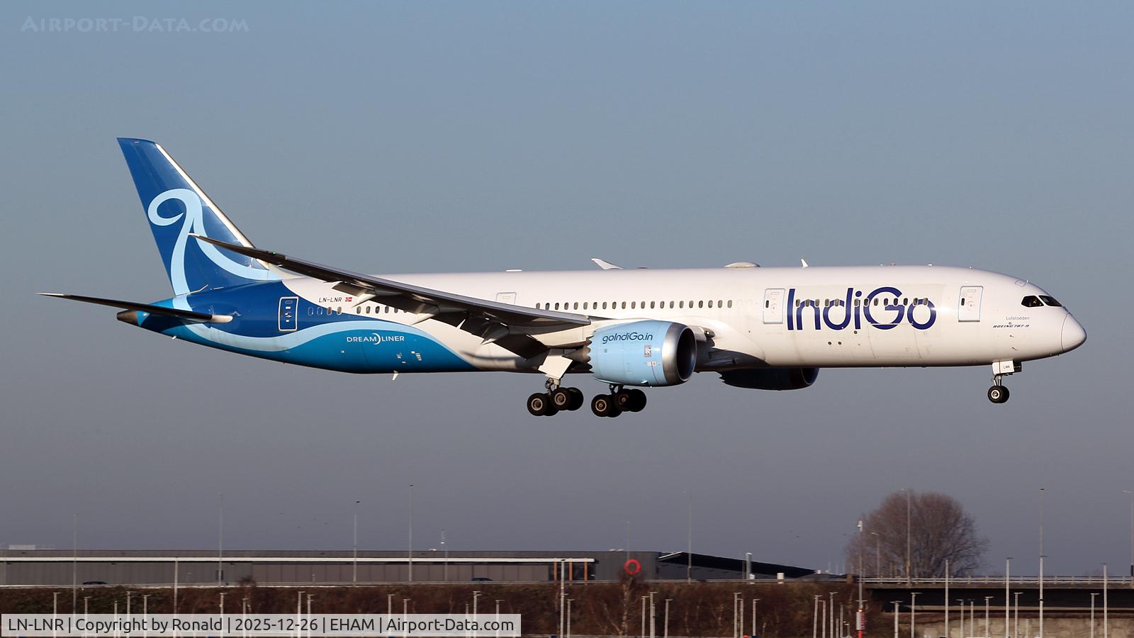 LN-LNR, 2017 Boeing 787-9 Dreamliner C/N 38784, at eham