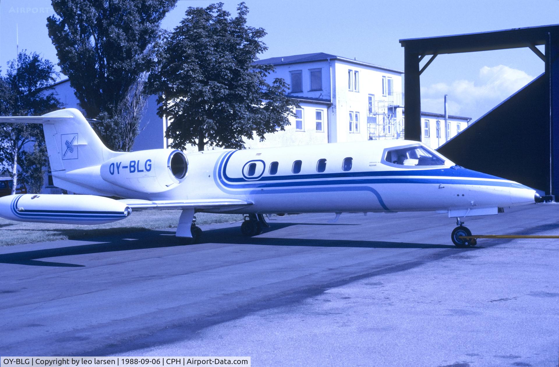 OY-BLG, 1975 Gates LearJet 35 C/N 35-022, Copenhagen 6.9.1988