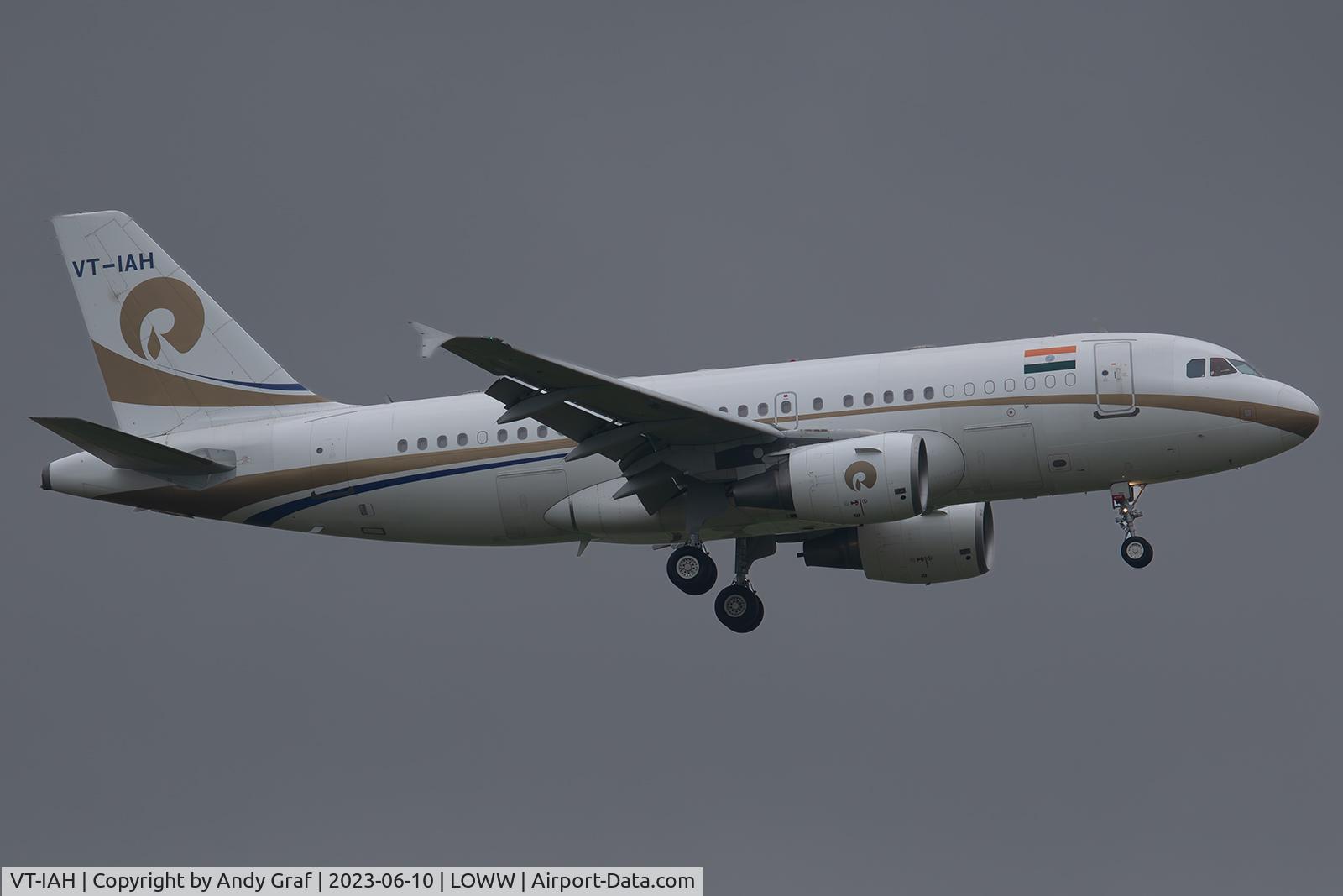 VT-IAH, 2006 Airbus ACJ319 (A319-115/CJ) C/N 2837, Untitled A319