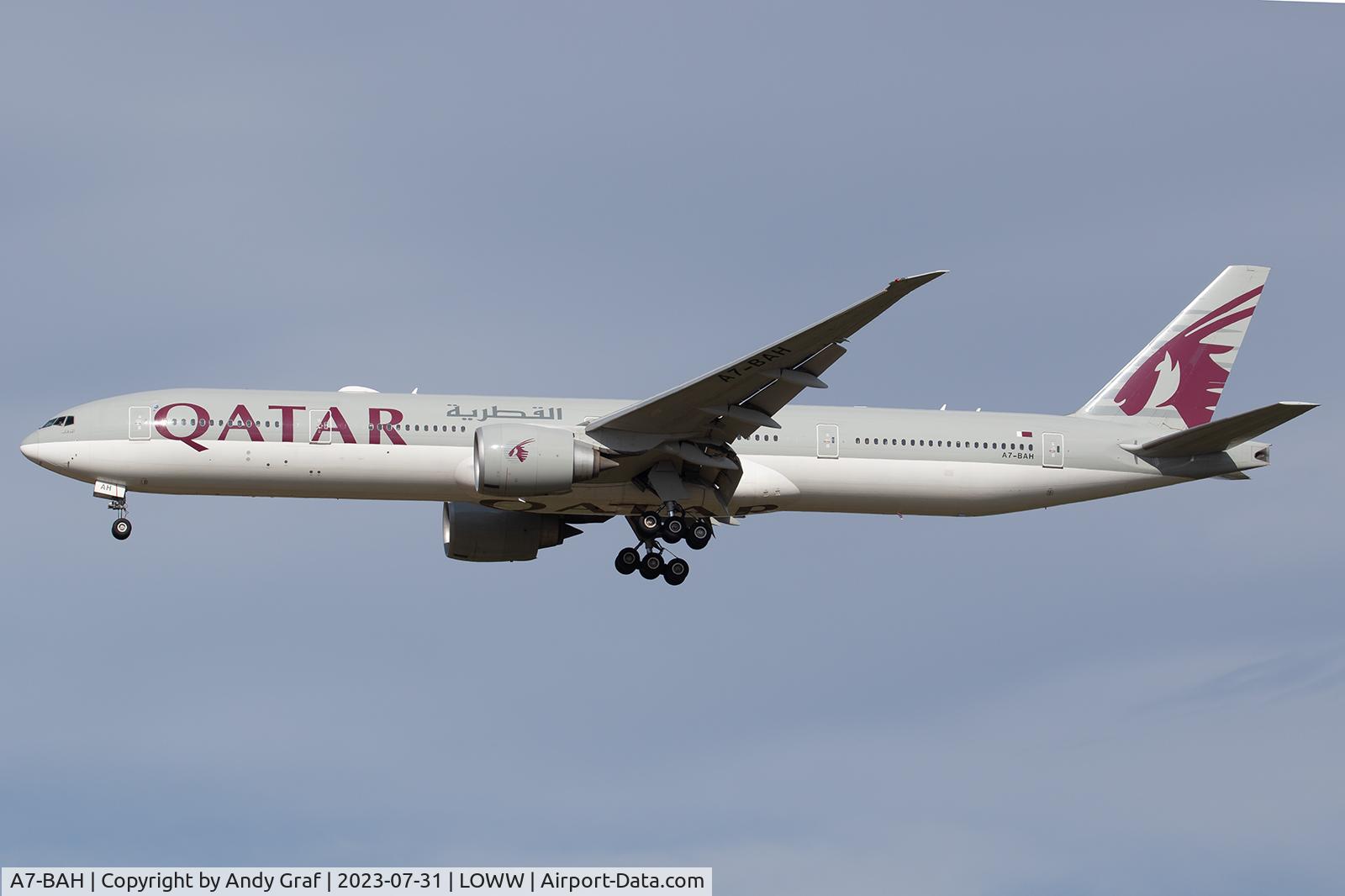 A7-BAH, 2010 Boeing 777-3DZ/ER C/N 37762, Qatar Airways 777-300