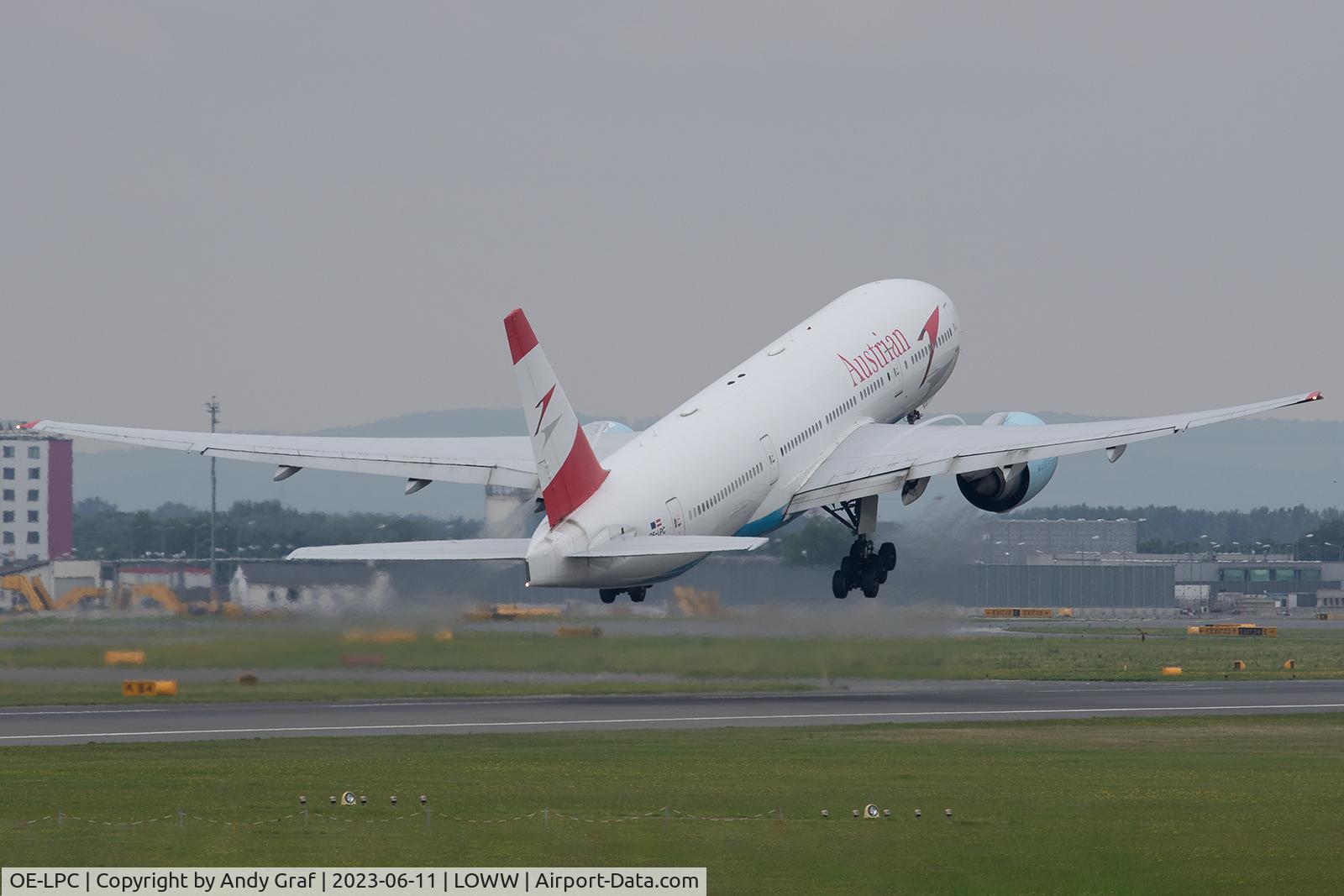 OE-LPC, 2002 Boeing 777-2Z9/ER C/N 29313, Austrian 777-200