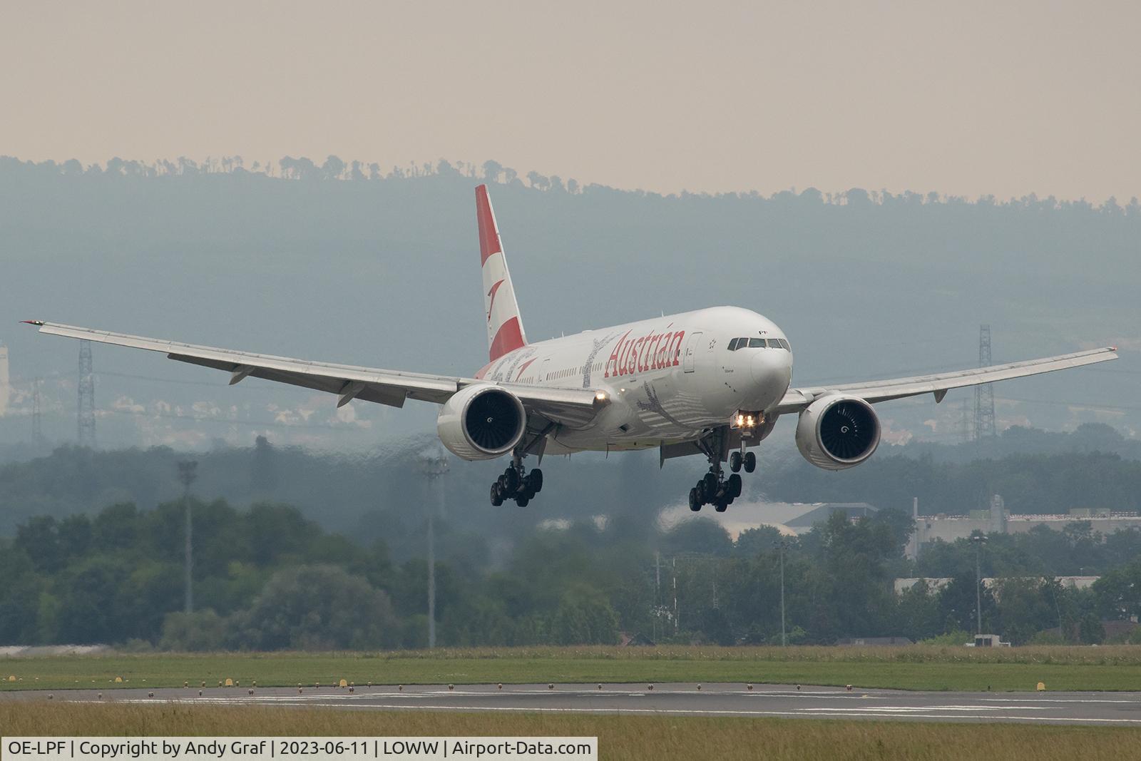 OE-LPF, 2001 Boeing 777-2Q8/ER C/N 28692, Austrian 777-200