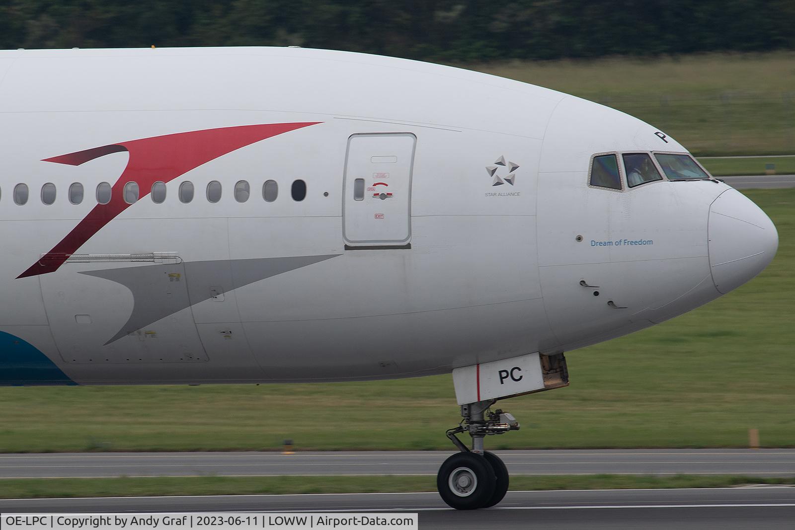 OE-LPC, 2002 Boeing 777-2Z9/ER C/N 29313, Austrian 777-200