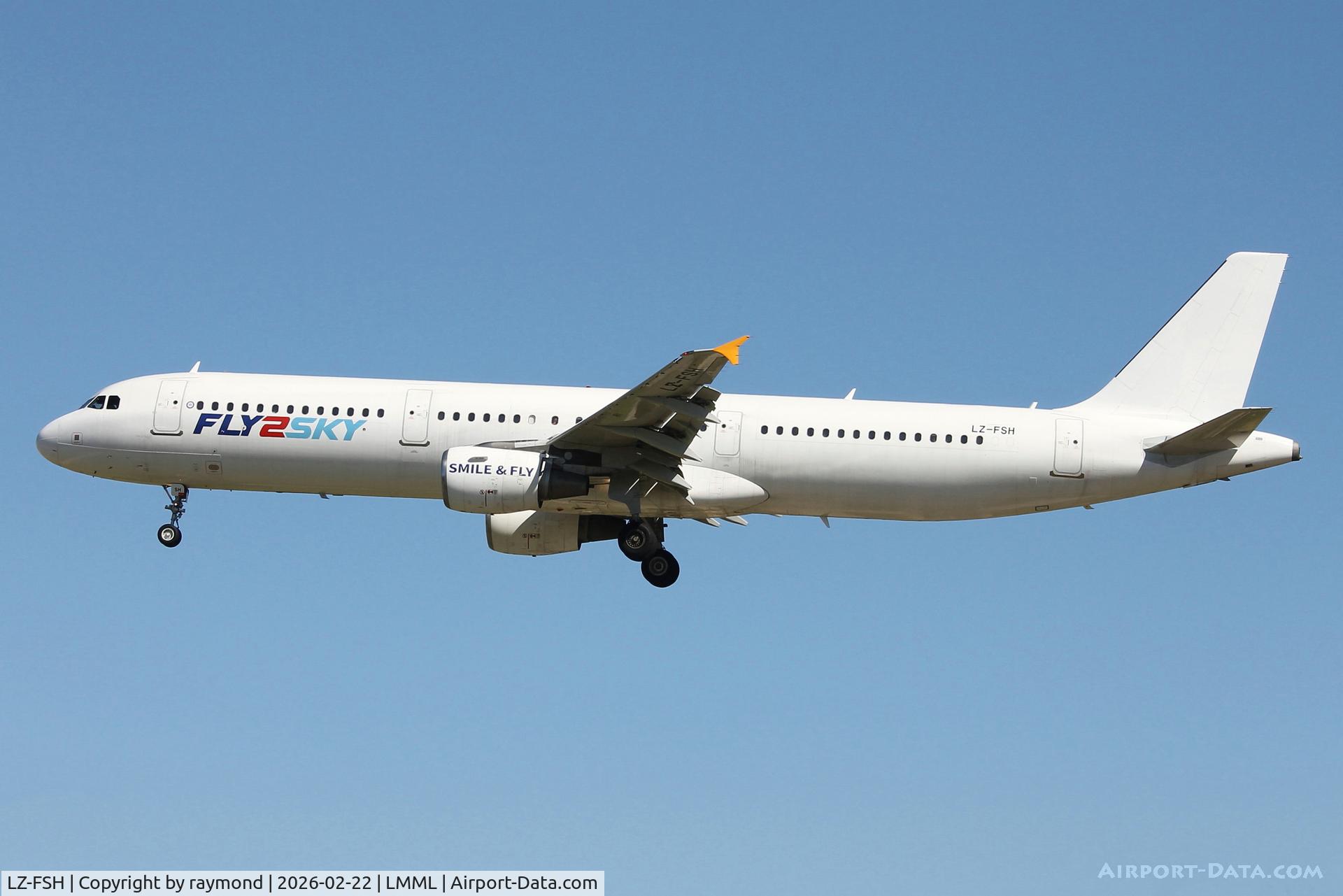 LZ-FSH, 2003 Airbus A321-211 C/N 1932, Airbus A321-211 reg LZ-FSH of Fly2Sky on final approach for RW31. Aircraft was lease for Tunisair Express flight from Tunis.