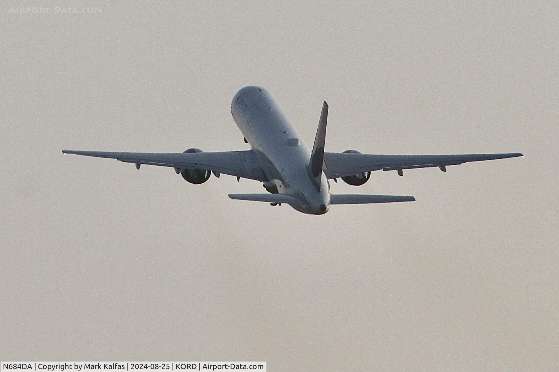 N684DA, 1993 Boeing 757-232 C/N 27104, B752 Delta Boeing 757-232 N784DA departing 22L ORD