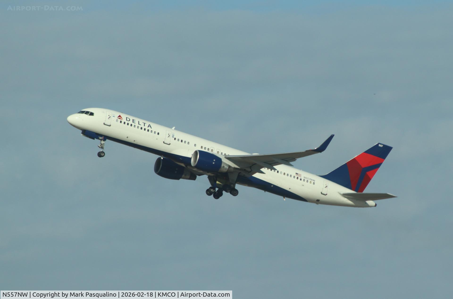 N557NW, 2002 Boeing 757-251 C/N 33393, Boeing 757-251