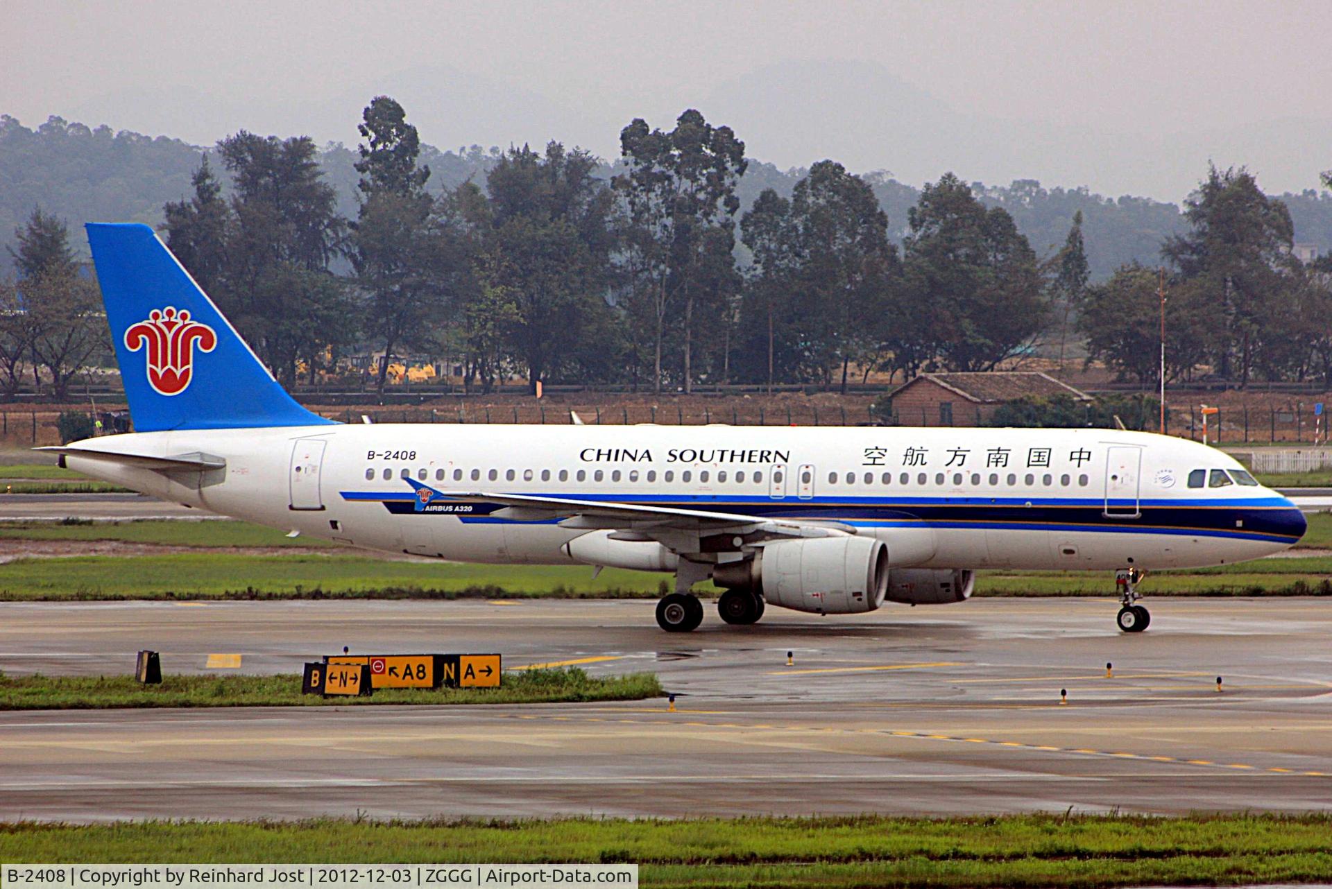 B-2408, 2005 Airbus A320-214 C/N 2361, China Southern Airbus B-2408 turns to the apron at Guangzhou, China