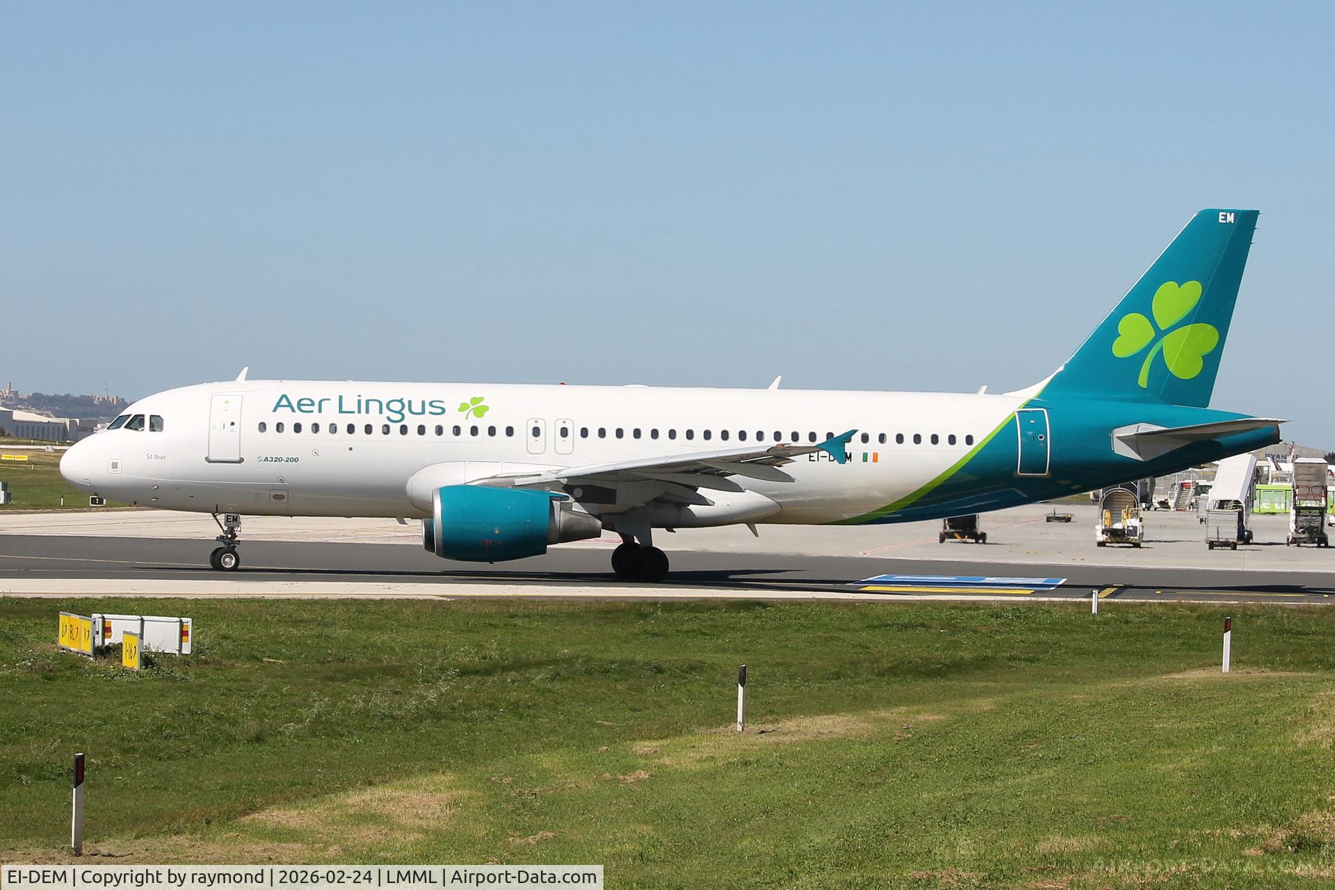 EI-DEM, 2005 Airbus A320-214 C/N 2411, Aer Lingus Airbus A320-214 reg EI-DEM taxiing out for departure from Malta.