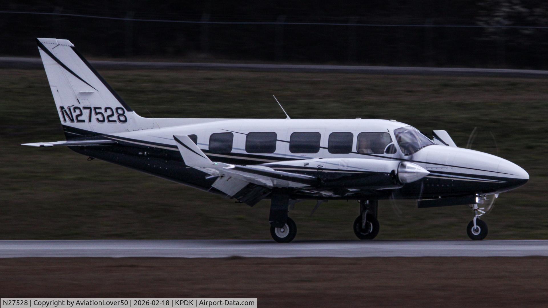N27528, 1977 Piper PA-31-350 Chieftain Chieftain C/N 31-7852045, PA-31-350