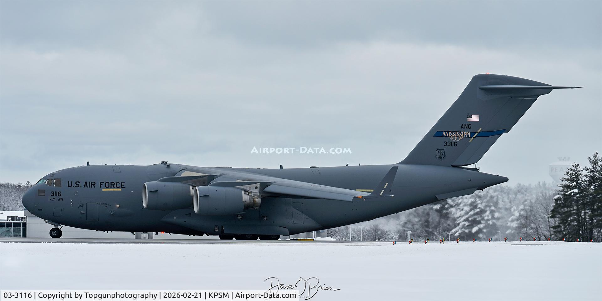 03-3116, 2004 Boeing C-17A Globemaster III C/N F-123, REACH579 taking RW34