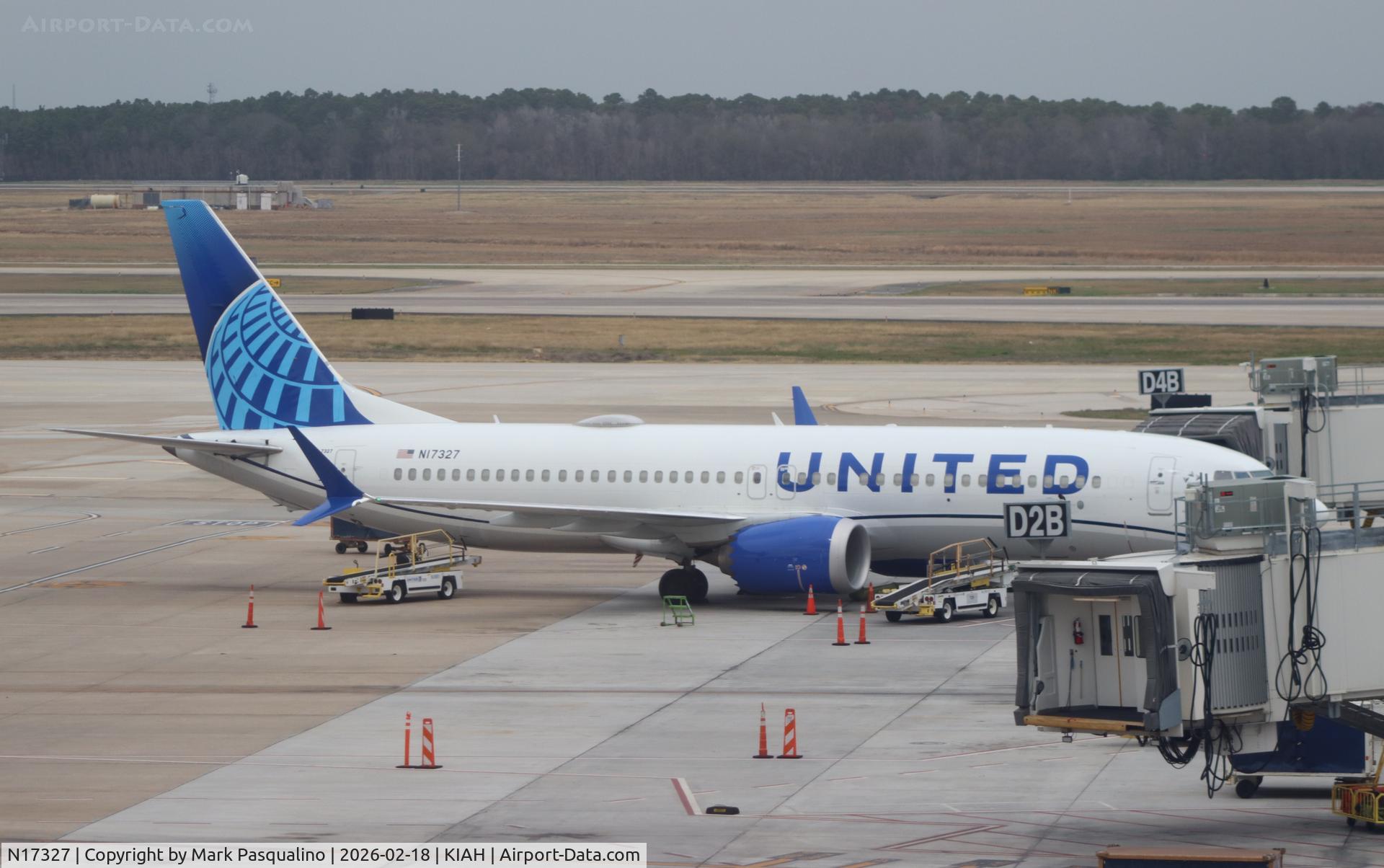 N17327, 2023 Boeing 737-8 MAX C/N 67582, Boeing 737-8 MAX