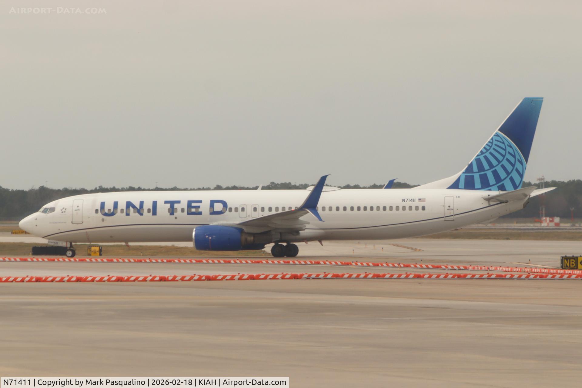 N71411, 2002 Boeing 737-924 C/N 30128, Boeing 737-924