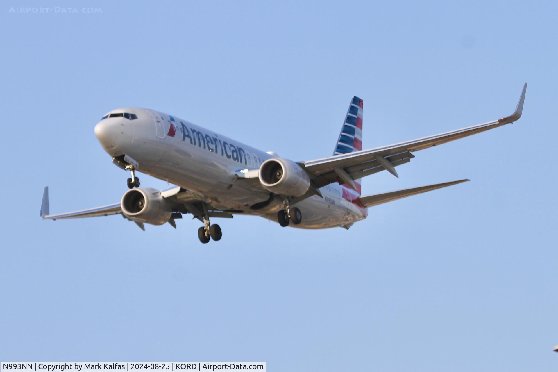 N993NN, 2016 Boeing 737-823 C/N 33340, B738 American Boeing 737-823 N993NN arriving 28C ORD