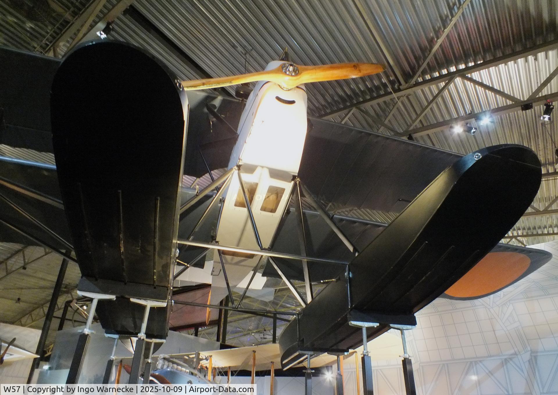 W57, Van Berkel W-A replica C/N unknown_aviodrome, Van Berkel W-A replica at the Aviodrome, Lelystad