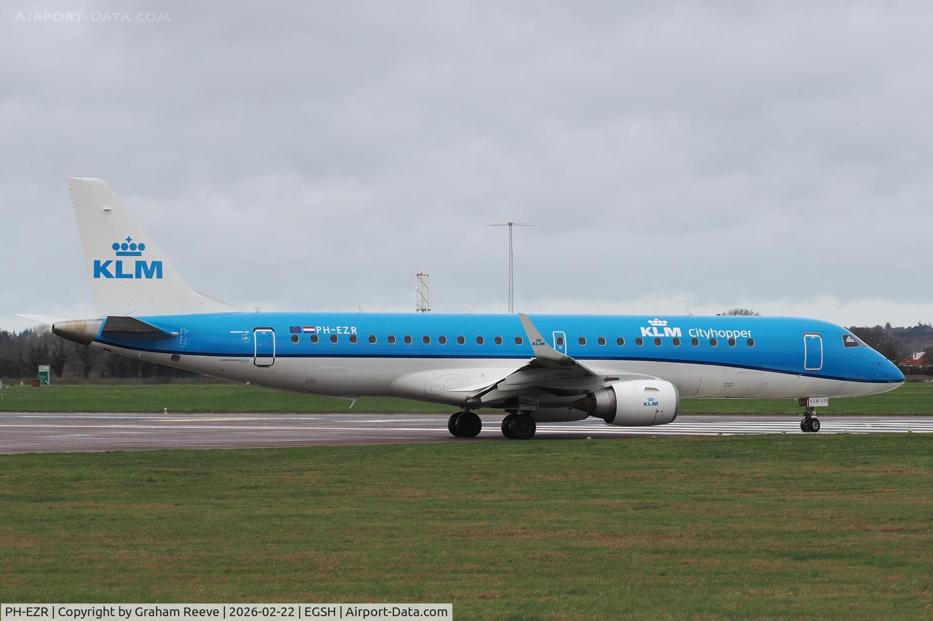 PH-EZR, 2010 Embraer 190LR (ERJ-190-100LR) C/N 19000375, Departing from Norwich.