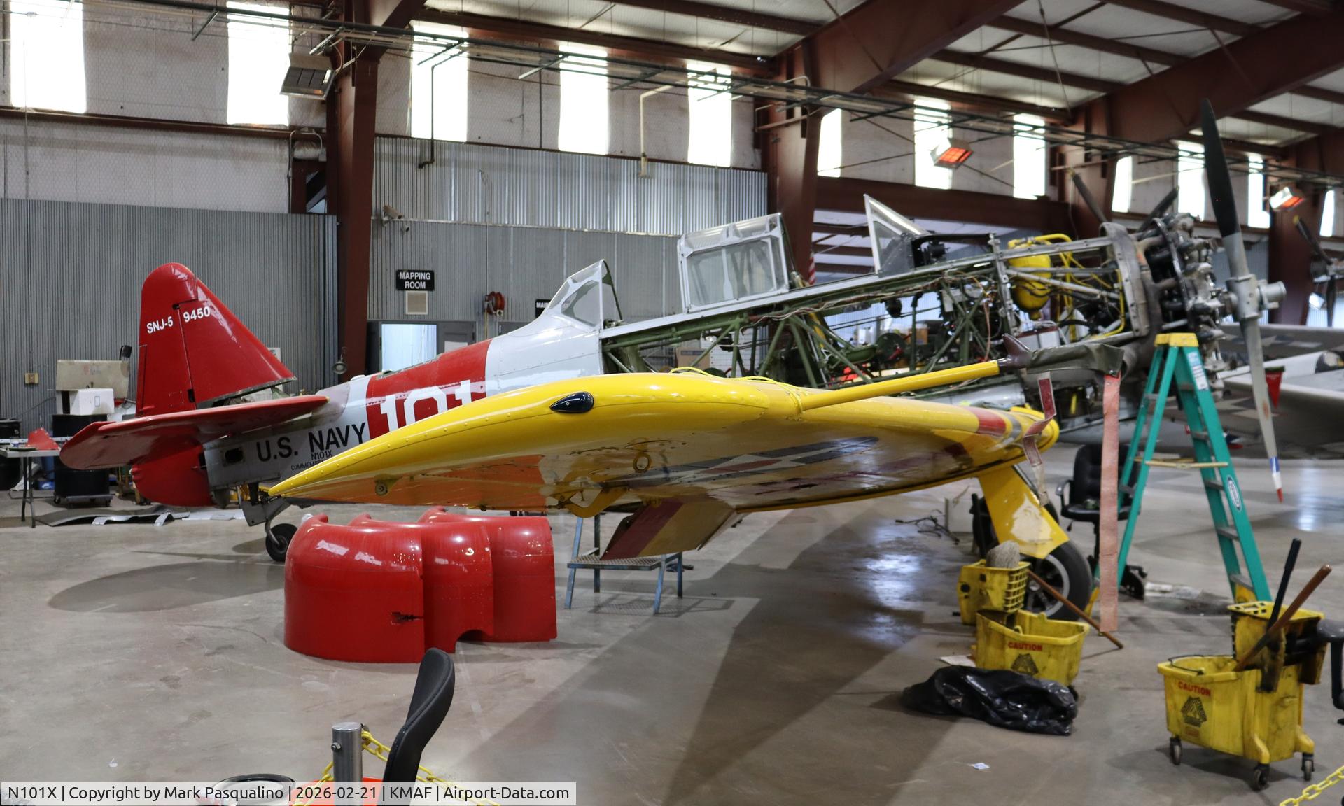 N101X, North American SNJ-5 Texan C/N 88-9450, North American SNJ-5